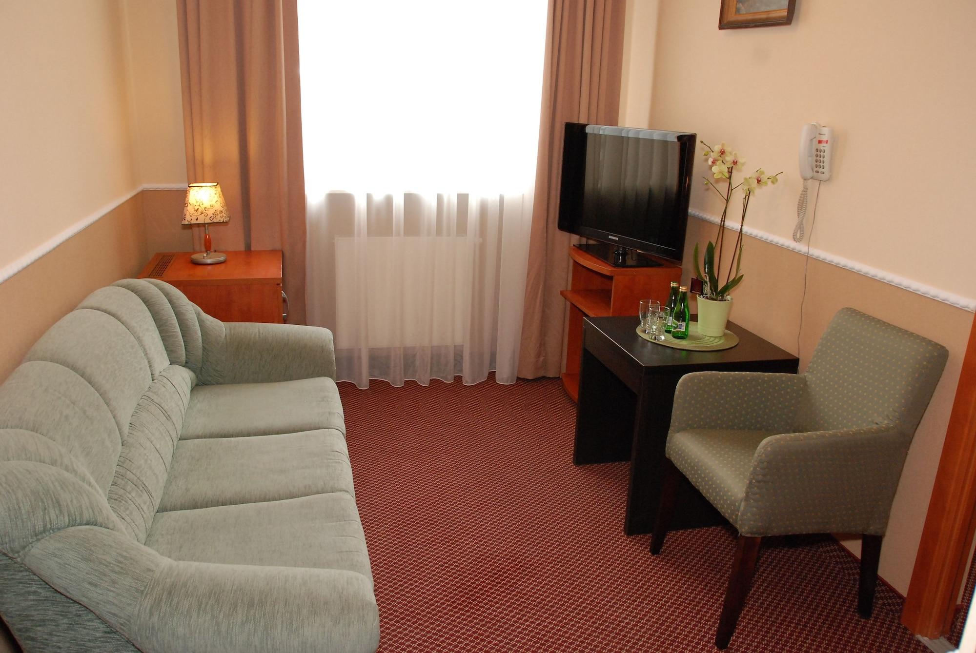Hotel Topaz Poznan Centrum Buitenkant foto