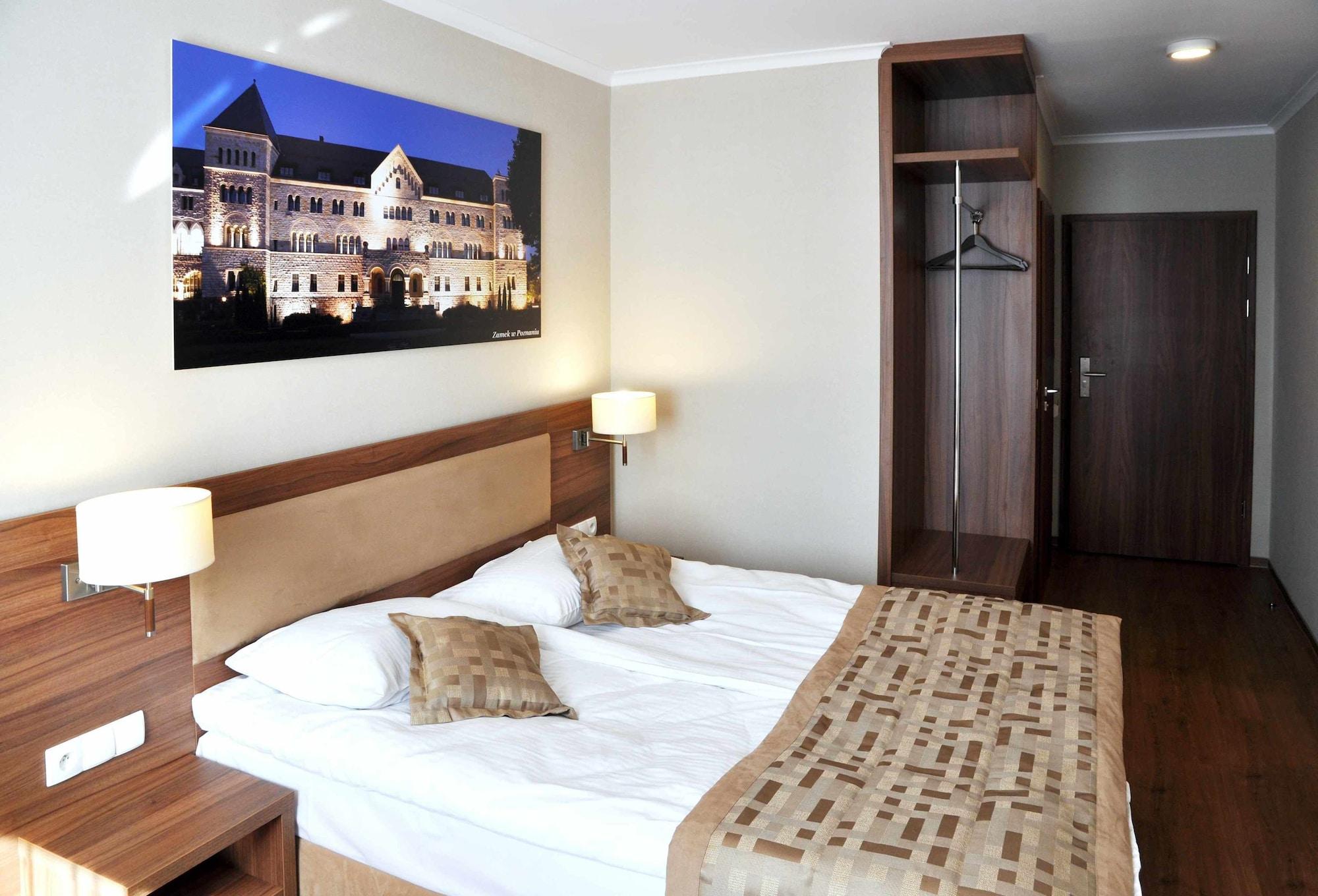 Hotel Topaz Poznan Centrum Buitenkant foto