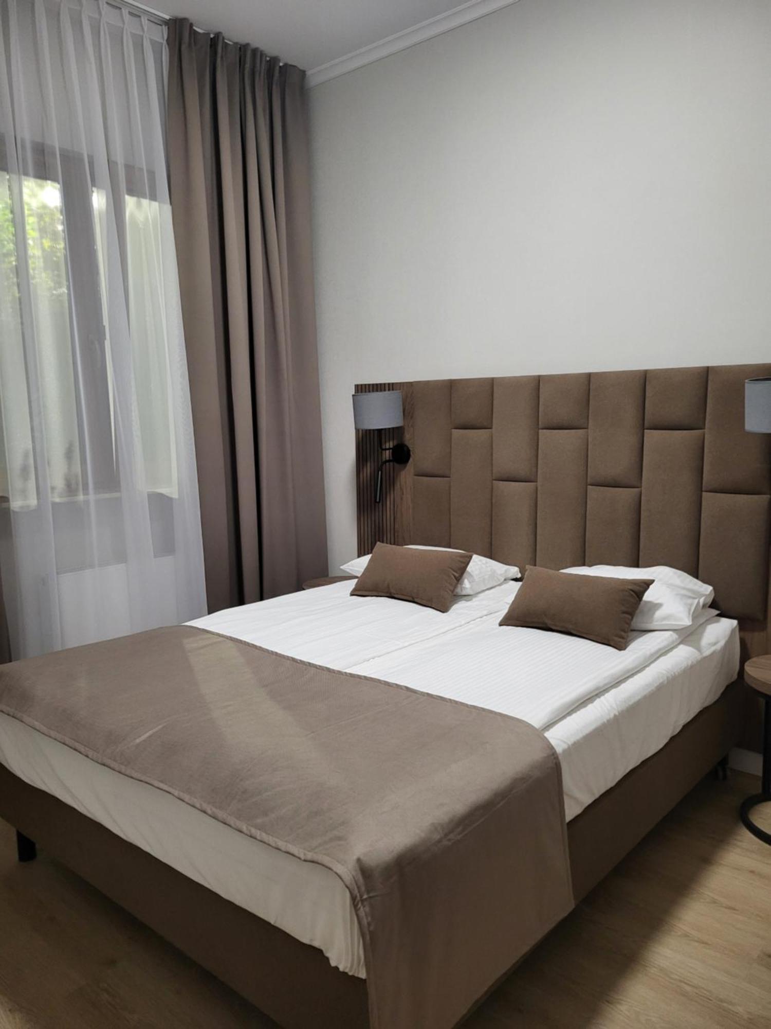 Hotel Topaz Poznan Centrum Buitenkant foto