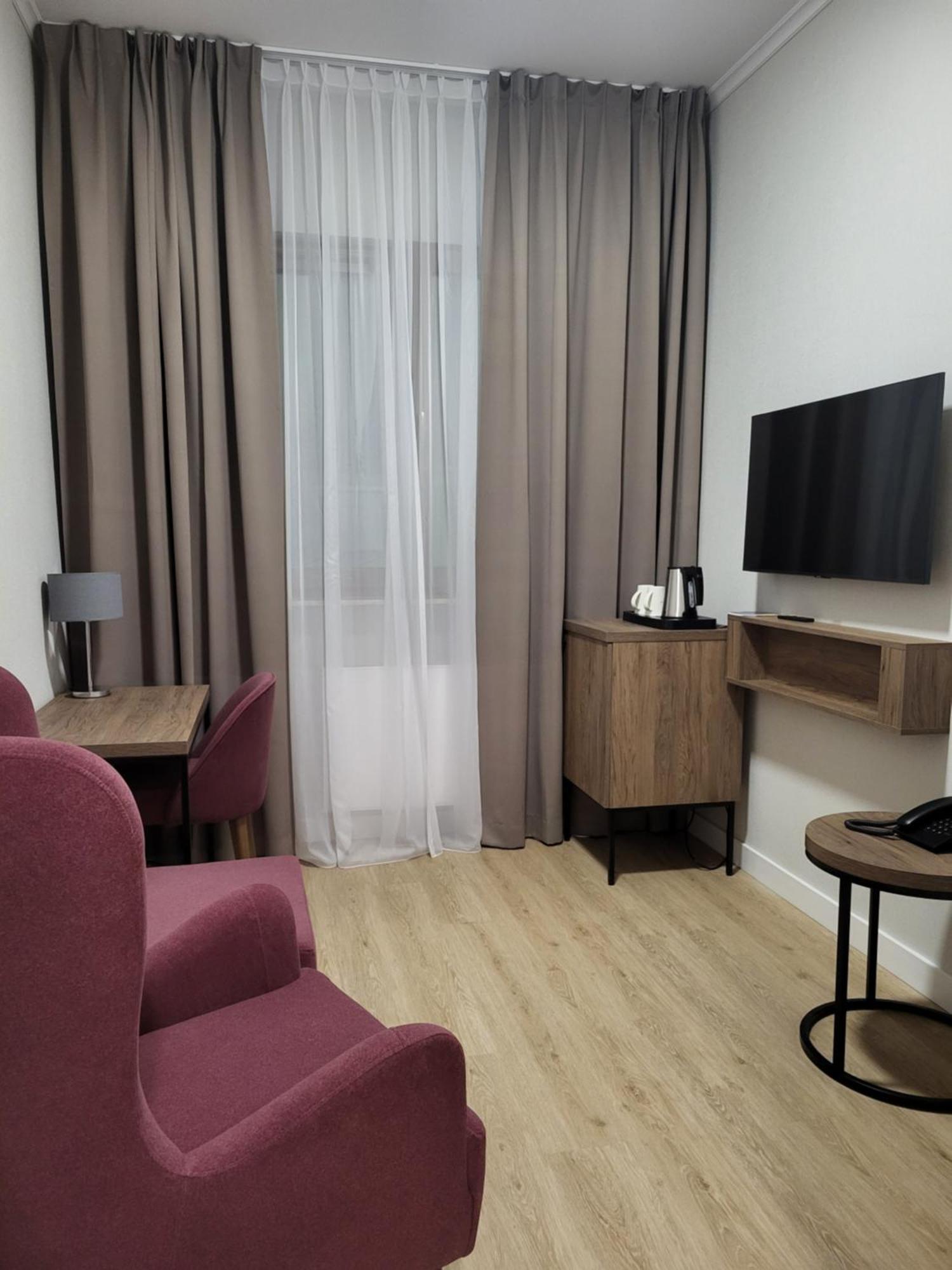 Hotel Topaz Poznan Centrum Buitenkant foto