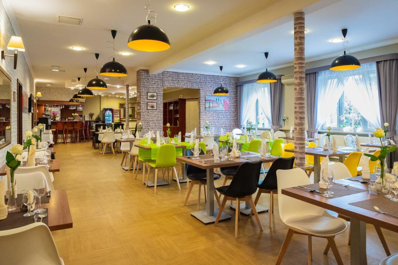 Hotel Topaz Poznan Centrum Buitenkant foto