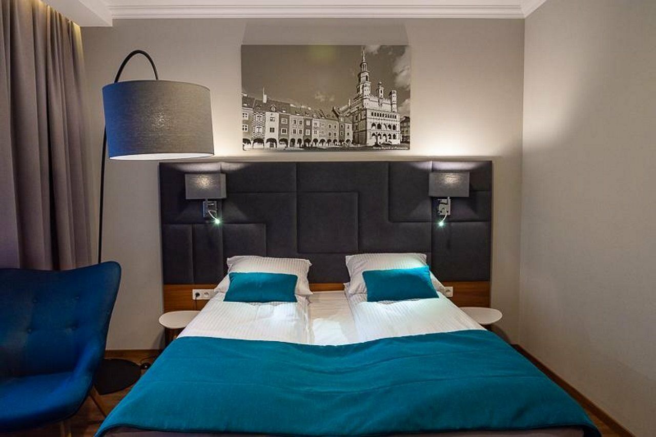 Hotel Topaz Poznan Centrum Buitenkant foto